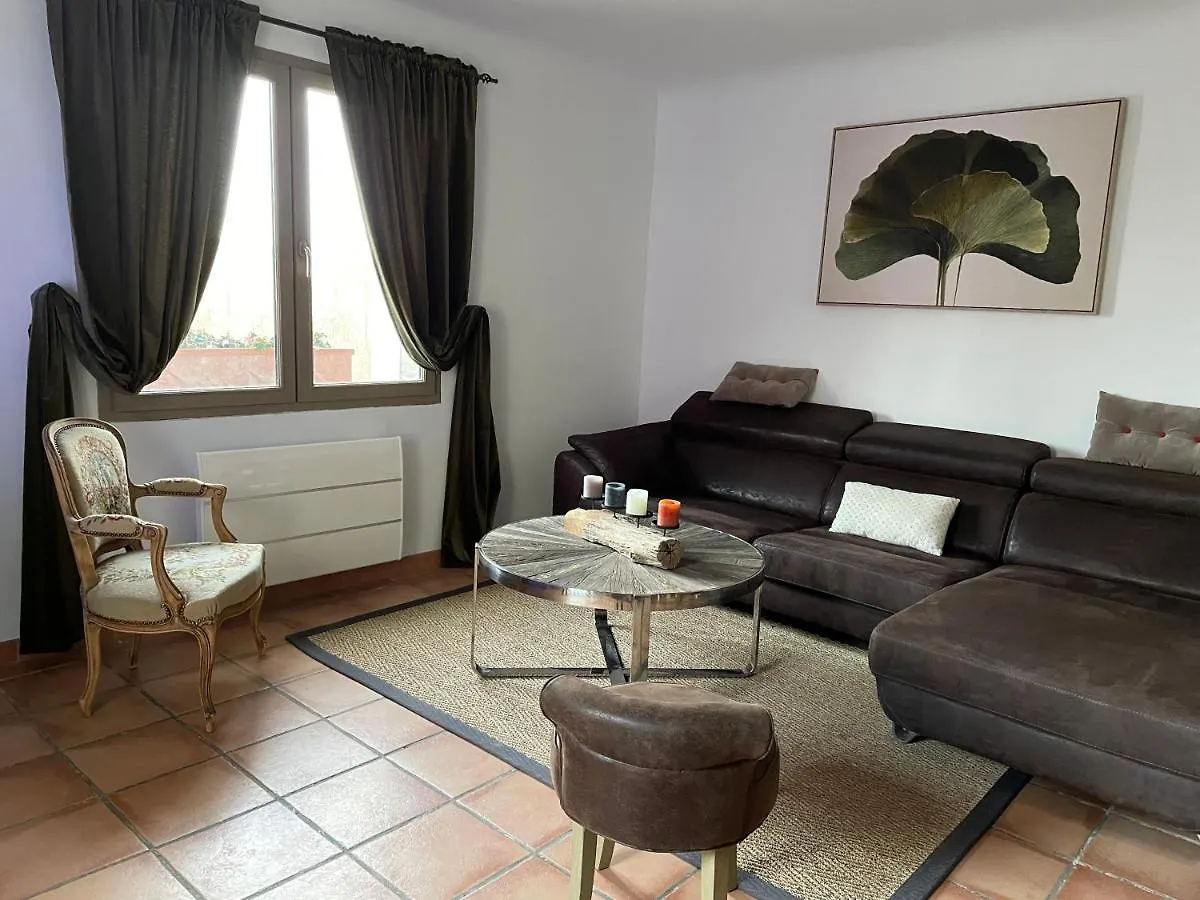 Paradis Perche En Provence Menerbes