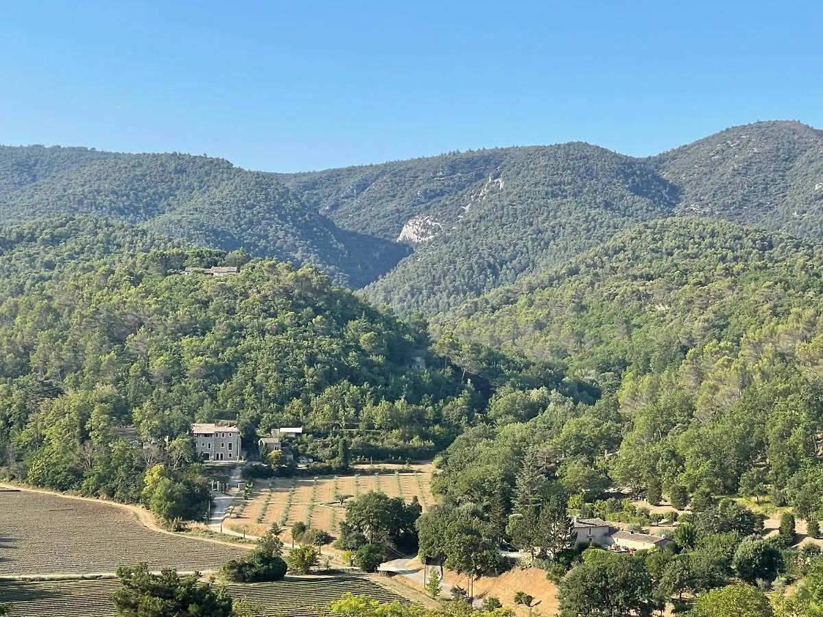 Paradis Perche En Provence Menerbes France